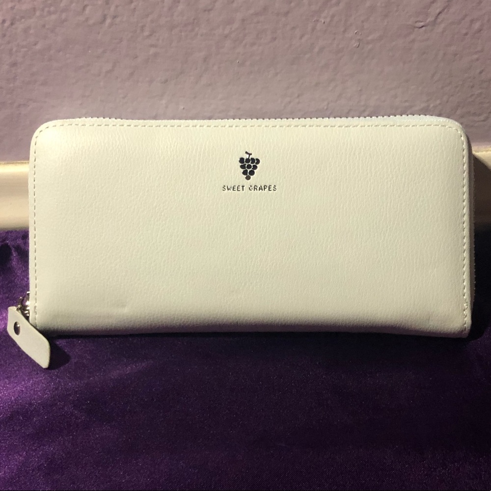ADORABLE TEAL WALLET BY SWEET GRAPES